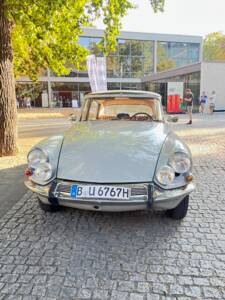 Imagen 2/10 de Citroën DS 21 (1967)