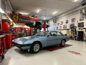 Bild 52/54 von Ferrari 365 GT4 2+2 (1975)