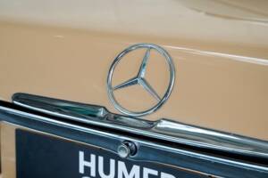 Bild 27/50 von Mercedes-Benz 450 SLC (1977)