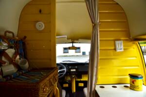 Image 13/18 of Volkswagen T2b panel van (1978)