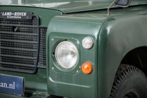 Image 21/50 of Land Rover 109 (1978)