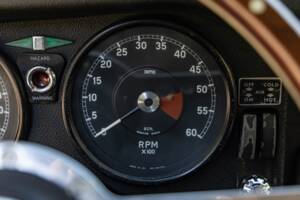 Imagen 23/25 de Jaguar Type E (2+2) (1969)