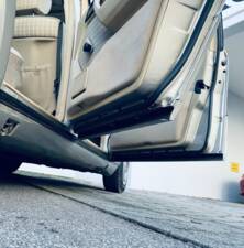 Afbeelding 11/14 van Mercedes-Benz 200 E (1989)