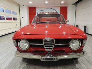 Image 2/15 of Alfa Romeo Giulia GT 1300 Junior (1968)