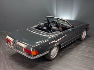 Image 48/50 of Mercedes-Benz 300 SL (1989)