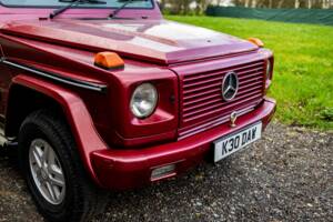 Image 15/32 of Mercedes-Benz 300 GD (kurz) (1992)