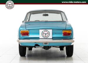 Image 4/15 de Alfa Romeo Giulia 1600 Sprint GT Veloce (1967)
