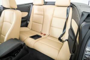 Immagine 38/50 di BMW 120i (2012)