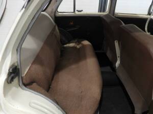 Image 10/15 of SIMCA Aronde P 60 Monthléry Spéciale (1961)