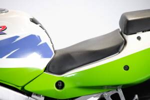 Image 19/49 of Kawasaki ZX-R 750 (1994)