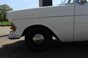 Bild 6/8 von Opel Rekord 1700 (1962)