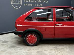 Bild 27/40 von Volkswagen Polo II Coupe 1.0 (1988)