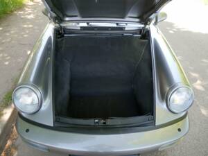 Image 27/42 of Porsche 911 Carrera 2 (1900)