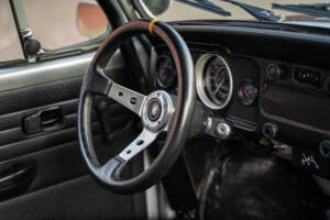 Image 31/38 of Volkswagen Beetle 1302 S (1970)