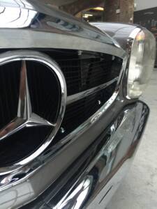 Afbeelding 6/51 van Mercedes-Benz 230 SL (1966)