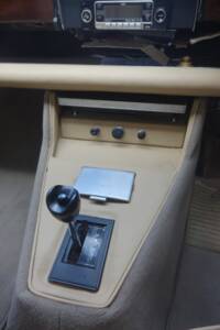 Image 22/28 of Rover 3.5 Litre Coupe (1973)