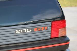 Bild 30/50 von Peugeot 205 GTi 1.9 (1991)