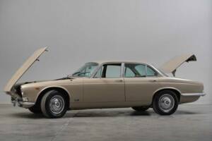 Bild 8/31 von Jaguar XJ 6 2.8 (1970)