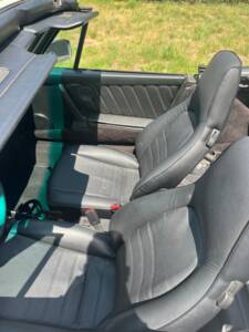 Immagine 13/18 di Porsche 911 Carrera 3.2 (1986)