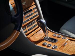 Bild 29/31 von Bentley Arnage R (2005)
