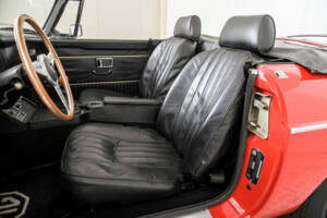 Bild 28/50 von MG MGB (1971)