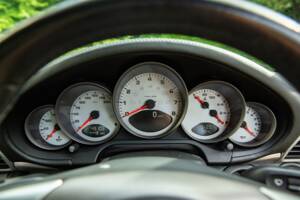 Immagine 18/37 di Porsche 911 Carrera S (2006)