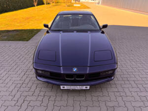 Image 26/69 of BMW 850i (1993)