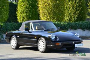 Image 10/50 of Alfa Romeo 2.0 Spider (1990)