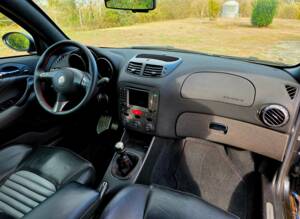 Imagen 10/31 de Alfa Romeo 147 3.2 GTA (2002)