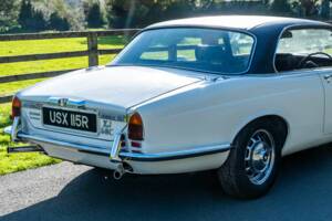 Afbeelding 30/50 van Jaguar XJ 5.3 C (1976)