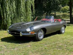 Afbeelding 4/8 van Jaguar E-Type 4.2 (1965)