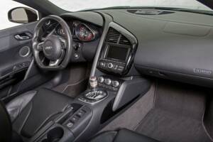 Bild 19/24 von Audi R8 V10 Spyder (2010)