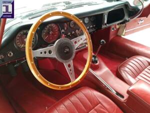 Bild 21/54 von Jaguar E-Type 4.2 (1967)