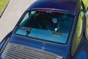 Image 24/52 of Porsche 911 Carrera 4 (1997)