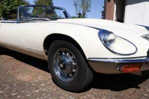 Image 18/50 de Jaguar Type E V12 (1972)