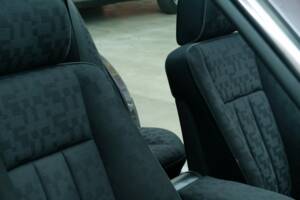 Bild 44/50 von Mercedes-Benz 400 SE (1991)