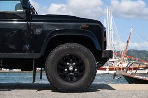 Image 44/70 of Land Rover Defender 90 TD4 (2007)