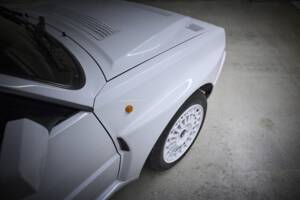 Image 12/93 of Lancia Delta HF Integrale Evoluzione I (1992)