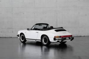 Image 4/46 de Porsche 911 Carrera 3.2 (1984)
