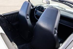 Image 78/132 of Porsche 911 Speedster 3.2 (1989)