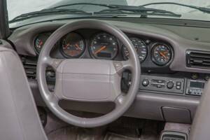 Bild 23/31 von Porsche 911 Carrera 2 (1992)