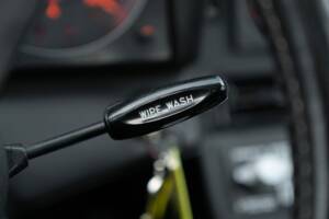 Image 43/50 of Ferrari 512 BBi (1982)