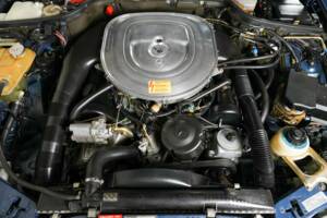 Image 27/41 of Mercedes-Benz 560 SEC (1990)