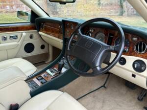 Bild 22/34 von Bentley Continental R (1995)