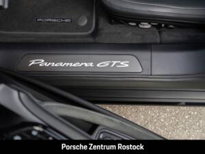 Obraz 11/33 pojazdu Porsche Panamera GTS (1900)