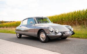 Bild 4/36 von Citroën DS 21 Pallas (1968)