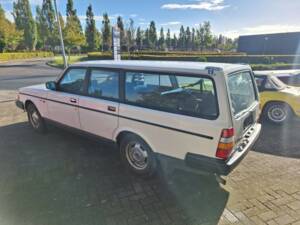 Image 6/11 of Volvo 240 GL (1986)