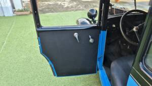 Image 23/45 of Austin 7 Saloon (1930)