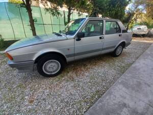 Immagine 65/81 di Alfa Romeo Giulietta 1.6 (1984)