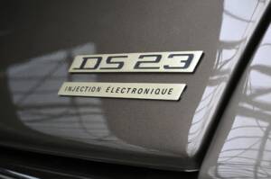 Bild 28/32 von Citroën DS 23 Pallas IE (1973)